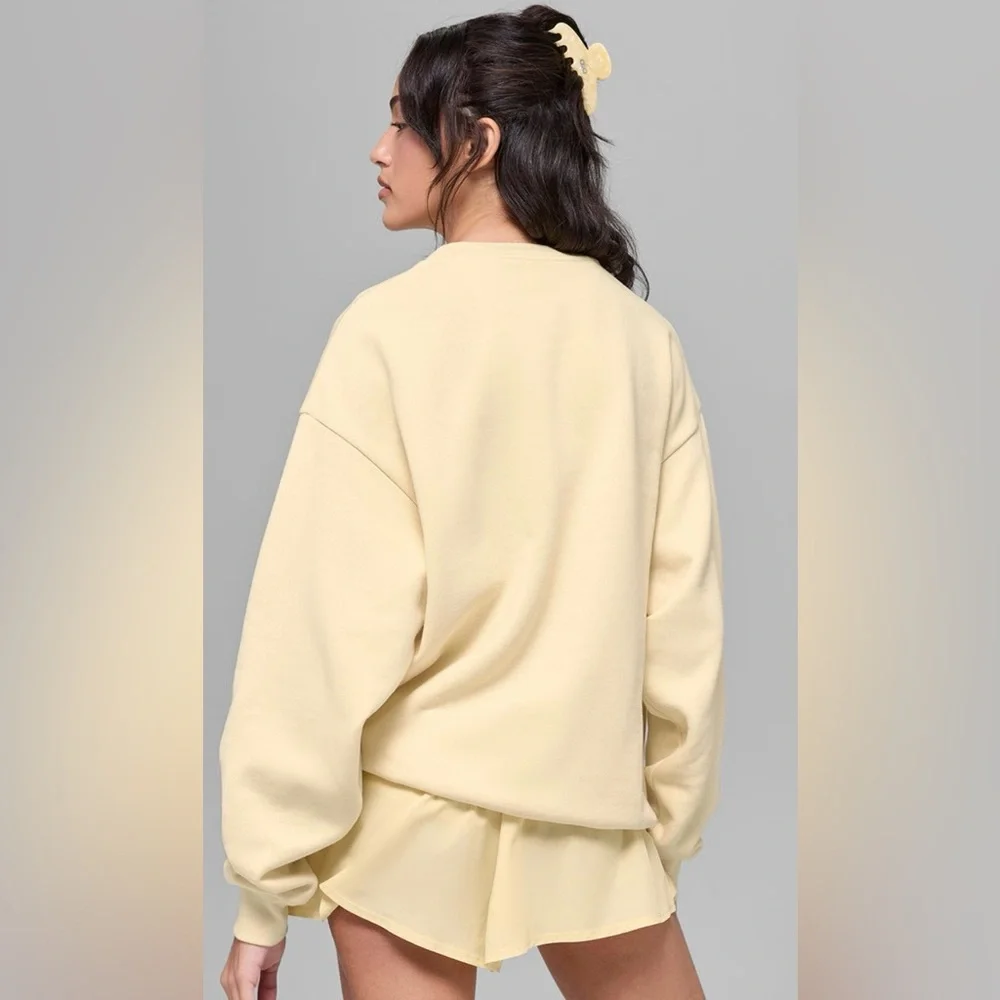 Alo Yoga NWT Accolade Crew Neck Pullover Candlelight Yellow Size M